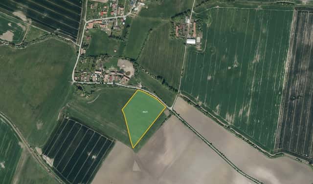 Prodej louky 32 666 m², Holice – Roveňsko, okres Pardubice
