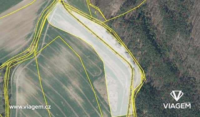 Prodej pole 6 859 m², Jestřebí, okres Česká Lípa