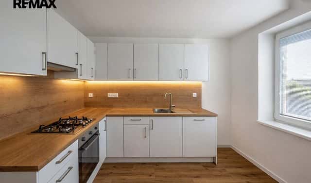 Pronájem bytu 3+1 65 m², Varenská, Ostrava – Moravská Ostrava, okres Ostrava-město