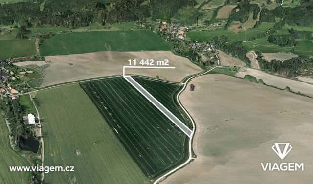 Prodej pole 2 065 m², Kravaře, okres Česká Lípa
