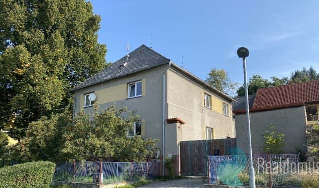 Prodej domu 400 m² s pozemkem 1 665 m², Ktiš, okres Prachatice