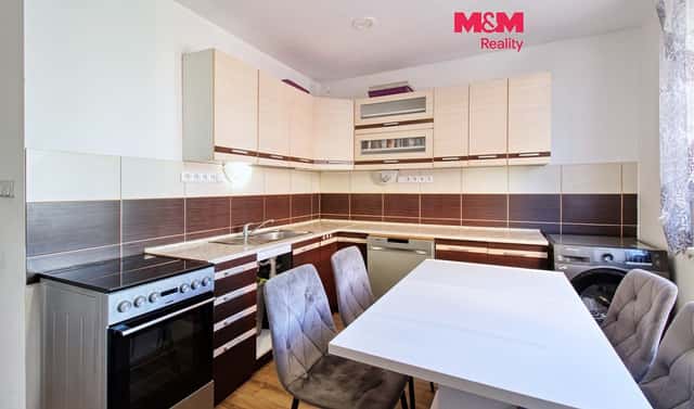 Prodej bytu 4+1 88 m², Tkalcovská, Jirkov, okres Chomutov