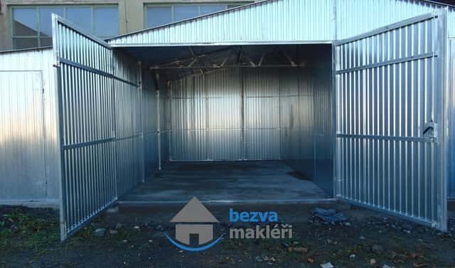 Pronájem garáže, 19 m2 - Skuteč, Zvěřinova, Skuteč, okres Chrudim