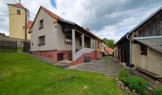 Prodej domu 255 m² s pozemkem 3 631 m², Divišov – Zdebuzeves, okres Benešov
