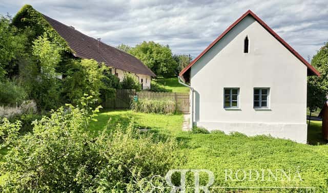 Prodej chaty/chalupy 160 m² s pozemkem 3 130 m², Postupice – Milovanice, okres Benešov
