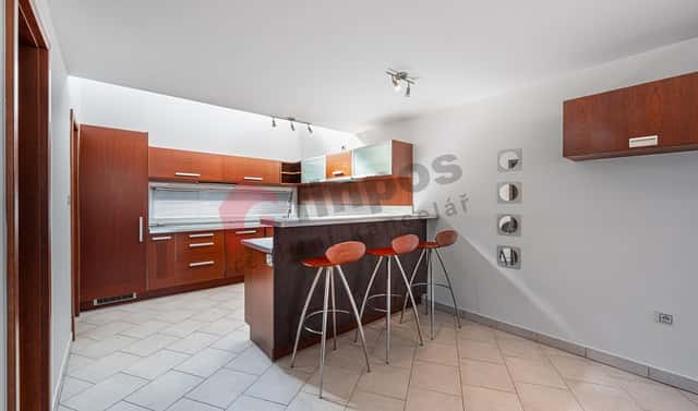 Pronájem domu 105 m² s pozemkem 62 m², Na Radosti, Praha 5 – Zličín