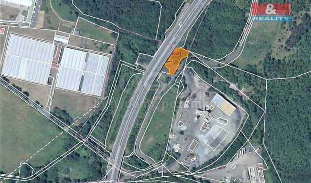 Prodej komerčního pozemku 1 811 m², Ústí nad Labem