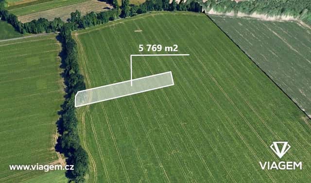 Prodej pole 2 403 m², Kojetín, okres Přerov