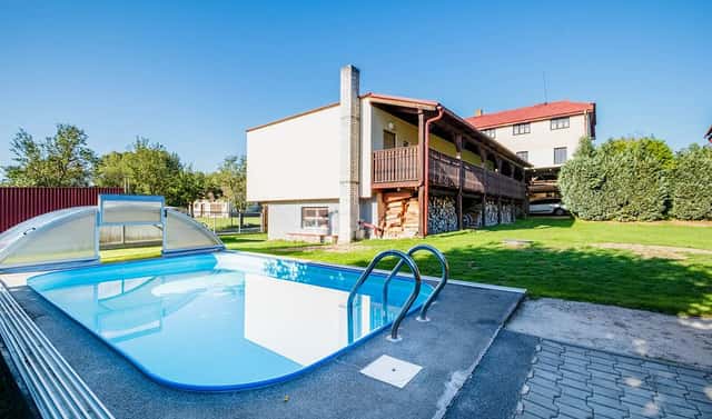 Prodej ubytovacího objektu 1 050 m², Varvažov – Štědronín-Plazy, okres Písek
