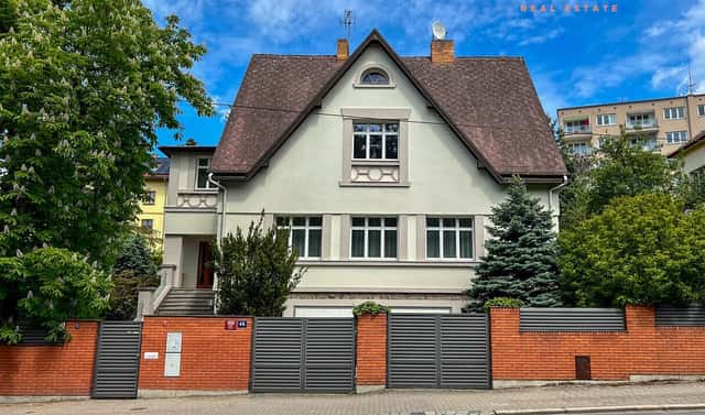 Prodej domu 312 m² s pozemkem 927 m², Údolní, Praha 4 – Braník