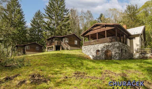 Prodej komerčního pozemku 16 220 m², Kácov, okres Kutná Hora
