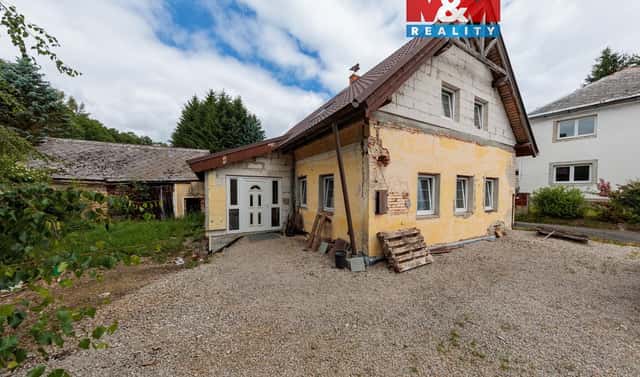 Prodej domu 180 m² s pozemkem 2 810 m², Habartov – Úžlabí, okres Sokolov