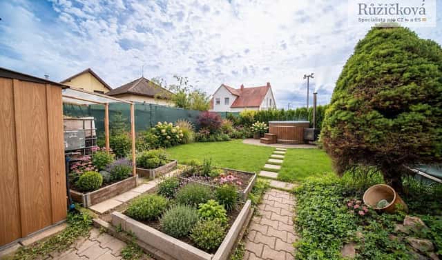 Prodej bytu 3+1 76 m², Jiráskova, Smiřice, okres Hradec Králové