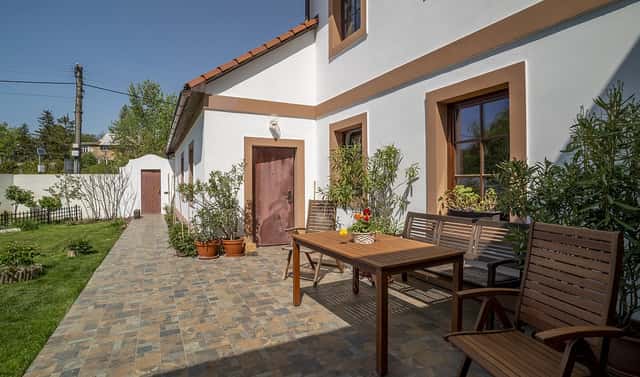 Pronájem domu 382 m² s pozemkem 515 m², V. Moravce, Stehelčeves, okres Kladno