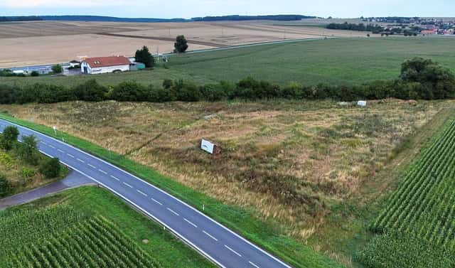 Prodej komerčního pozemku 9 212 m², Kuchařovice, okres Znojmo