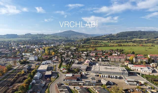 Garáž s vlastním pozemkem, novou střechou a elektřinou – Vrchlabí, Vápenická, Vrchlabí, okres Trutnov