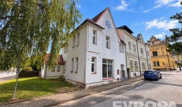 Prodej domu 210 m² s pozemkem 282 m², Kafkova, Nová Paka, okres Jičín