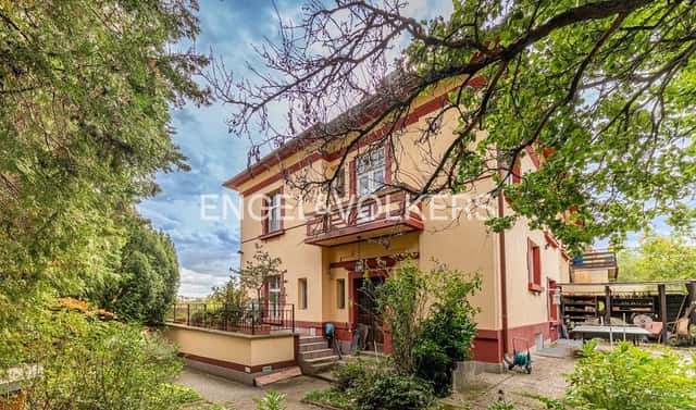 Prodej domu 255 m² s pozemkem 740 m², Pod lipkami, Praha 5 – Smíchov