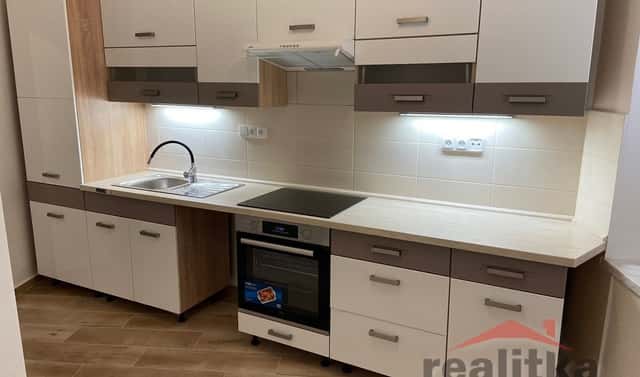 Pronájem bytu 2+1 60 m², Nákladní, Opava – Předměstí