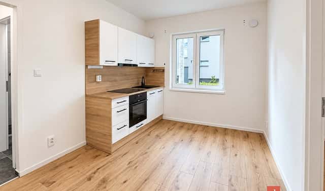 Prodej bytu 1+1 37 m², Cottonové, Ostrava – Mariánské Hory, okres Ostrava-město