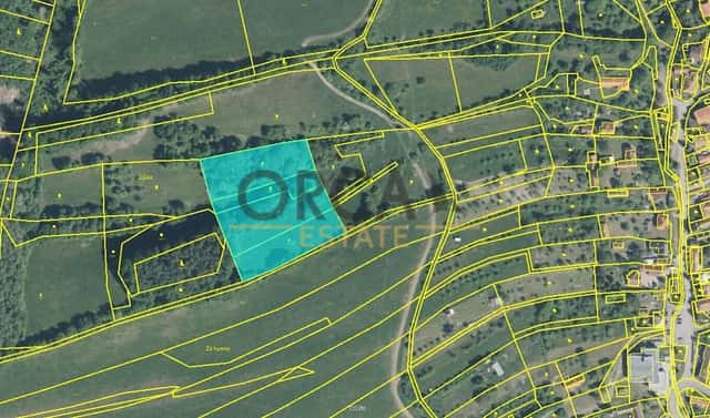 Prodej pole 15 992 m², Březůvky, okres Zlín