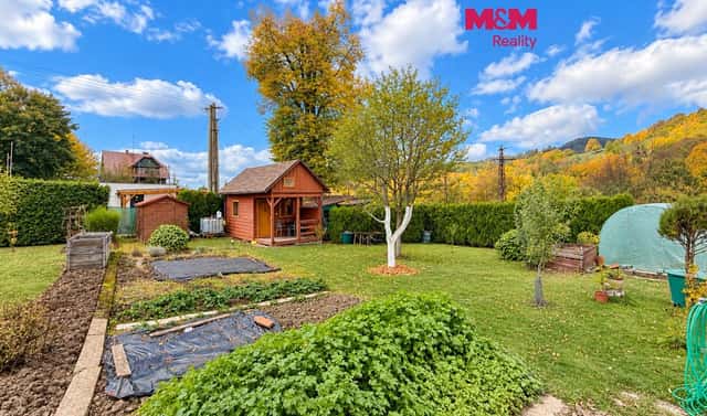 Prodej chaty/chalupy 18 m² s pozemkem 342 m², Dlúhé, Vsetín