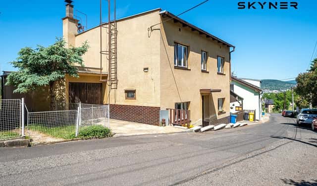 Prodej domu 220 m² s pozemkem 736 m², Trmice – Újezd, okres Ústí nad Labem