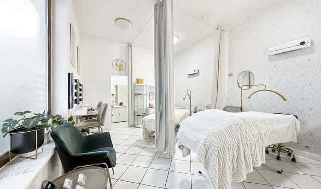 Pronájem obchodních prostor 24 m², náměstí Republiky, Plzeň – Vnitřní Město, okres Plzeň-město
