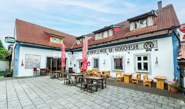 Pronájem kanceláře 275 m², Karlštejn, okres Beroun