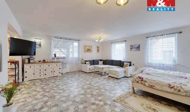 Prodej ubytovacího objektu 359 m², Strážov, okres Klatovy