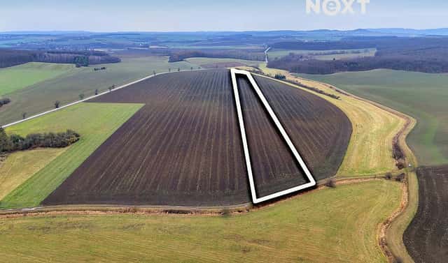Prodej pole 20 036 m², Češov, okres Jičín