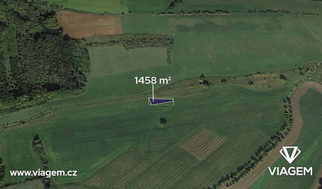 Prodej pole 1 458 m², Pnětluky, okres Louny