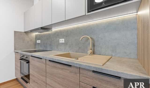 Pronájem bytu 2+1 58 m², náměstí Svobody, Strážnice, okres Hodonín