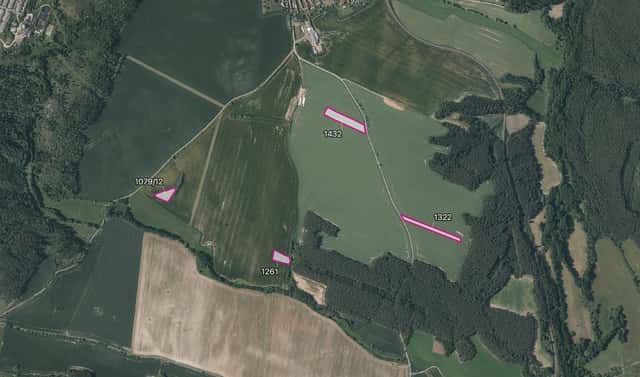 Prodej pole 15 472 m², Mladotice – Chrášťovice, okres Plzeň-sever