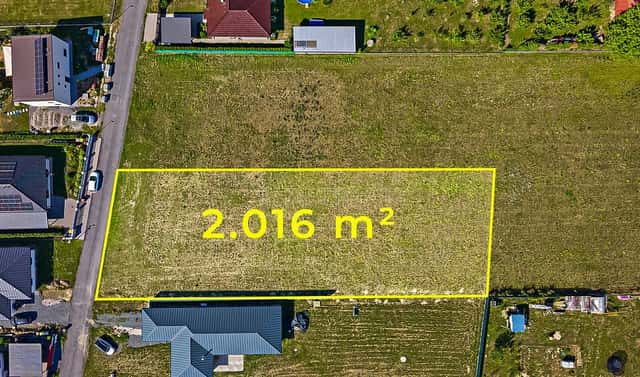 Prodej stavebního pozemku 2 016 m², Štarnov, okres Olomouc