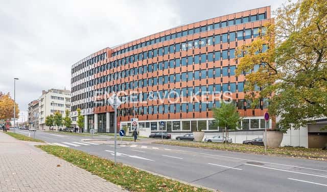 Pronájem kanceláře 208 m², Lomnického, Praha 4 – Nusle