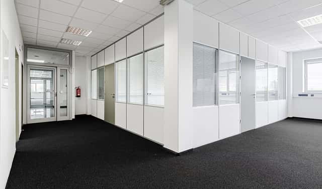 Pronájem kanceláře 225 m², Veselská, Praha 9 – Letňany