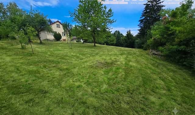 Prodej stavebního pozemku 1 856 m², Třebaňská, Svinaře – Lhotka, okres Beroun