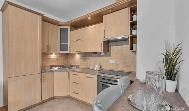 Prodej bytu 2+kk 53 m², Všehrdova, Hradec Králové – Pražské Předměstí