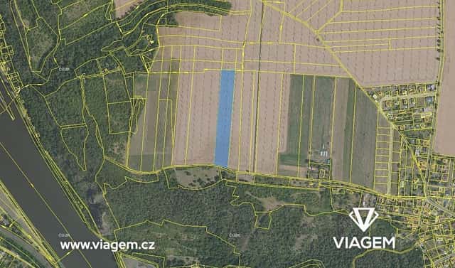 Prodej pole 2 361 m², Máslovice, okres Praha-východ
