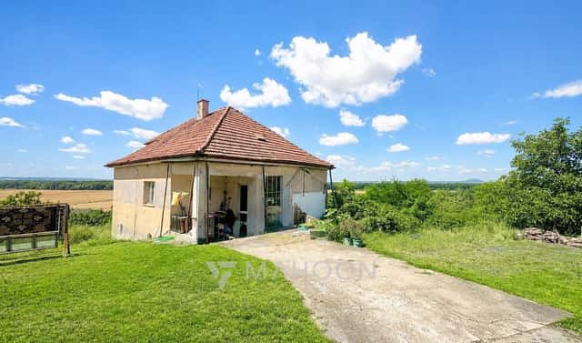 Prodej domu 138 m² s pozemkem 4 400 m², Kly – Hoření Vinice, okres Mělník