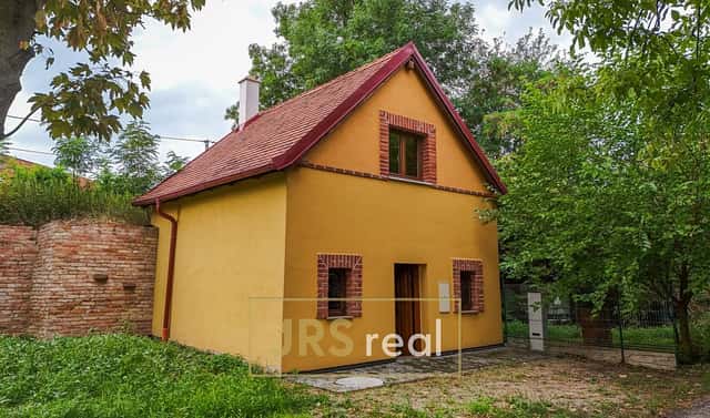 Novostavba vinného sklepa 84 m2 s ubytováním, Hrušovany nad Jevišovkou, Hrušovany nad Jevišovkou, okres Znojmo