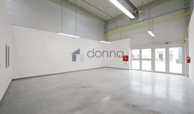 Pronájem skladovacích prostor 205 m², Tiskařská, Praha 10 – Malešice