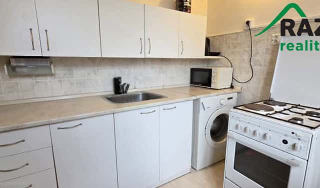 Prodej bytu 3+1 56 m², Školní, Tachov