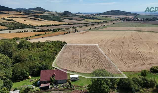 Prodej pole 8 435 m², Libčeves – Hořenec, okres Louny