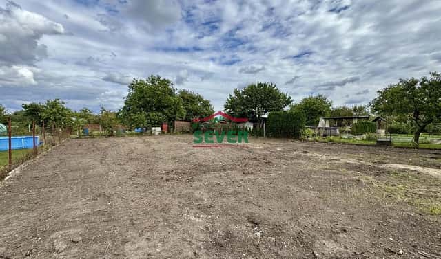 Prodej zahrady 475 m², Čeňka Zemana, Louny