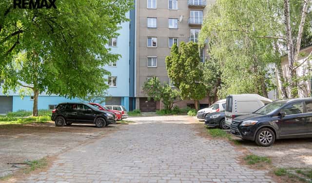 Parkovací stání u ulice Křídlovická, Křídlovická, Brno – Staré Brno, okres Brno-město