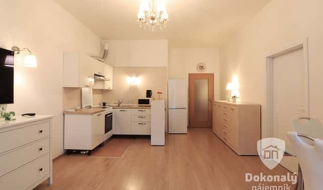 Pronájem bytu 2+kk 56 m², Březenská, Praha 8 – Libeň