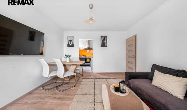 Prodej bytu 3+1 51 m², Horoušanská, Nehvizdy, okres Praha-východ