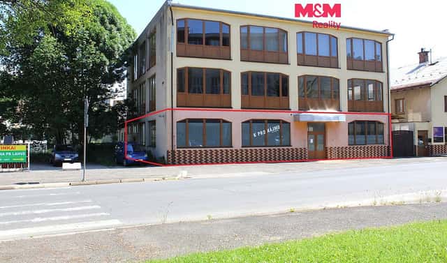 Pronájem obchodních prostor 330 m², Kotíkova, Nová Paka, okres Jičín